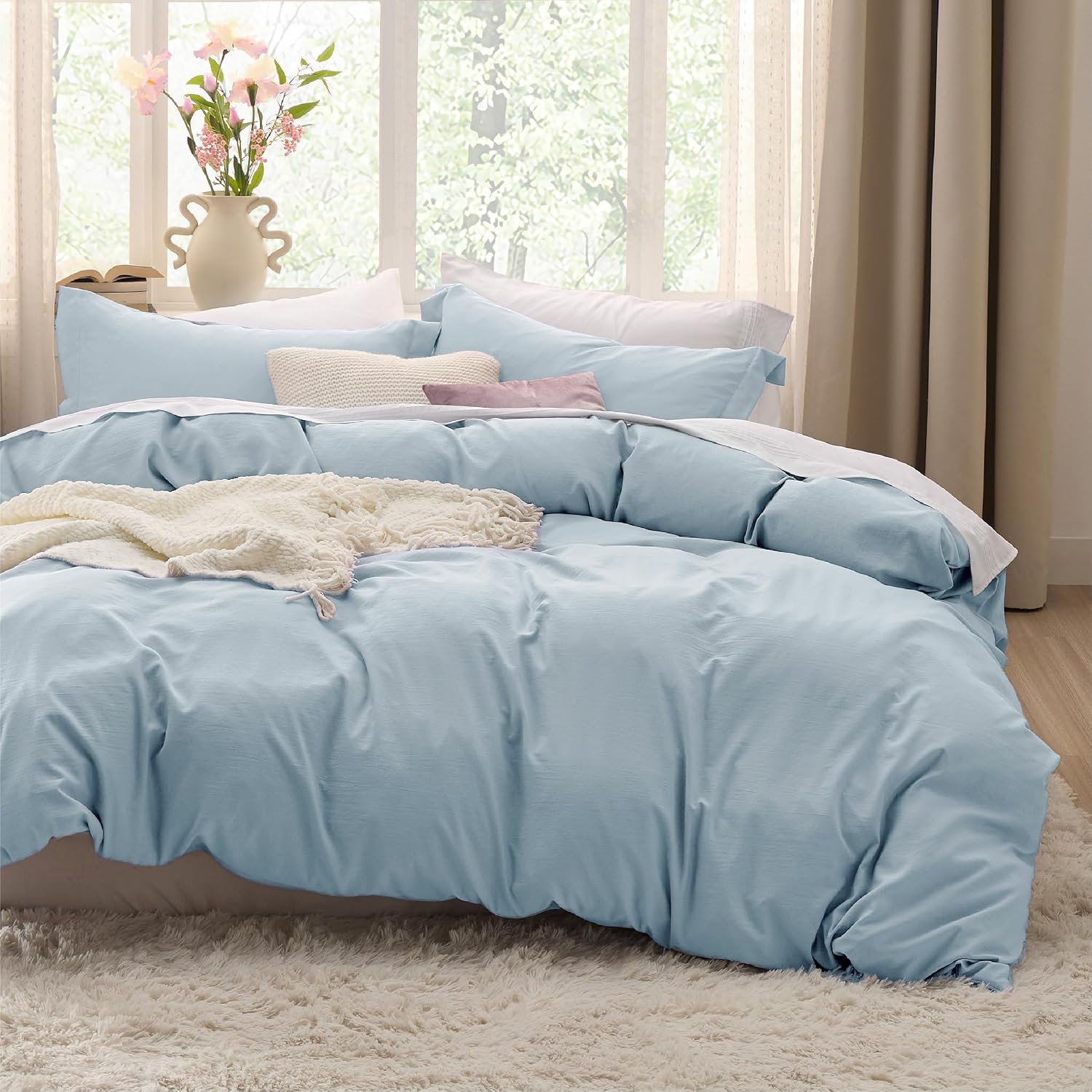 81M0Ya3V6LL._AC_SL1500_.jpg Sky Blue Duvet Cover Queen Size - 3 Pieces Prewashed Extra Soft Bedding Set, Includes 1 Duvet Cover 90x90 Inches with Zipper Closure & 2 Pillow Shams, Comforter Not Included - Image 1
