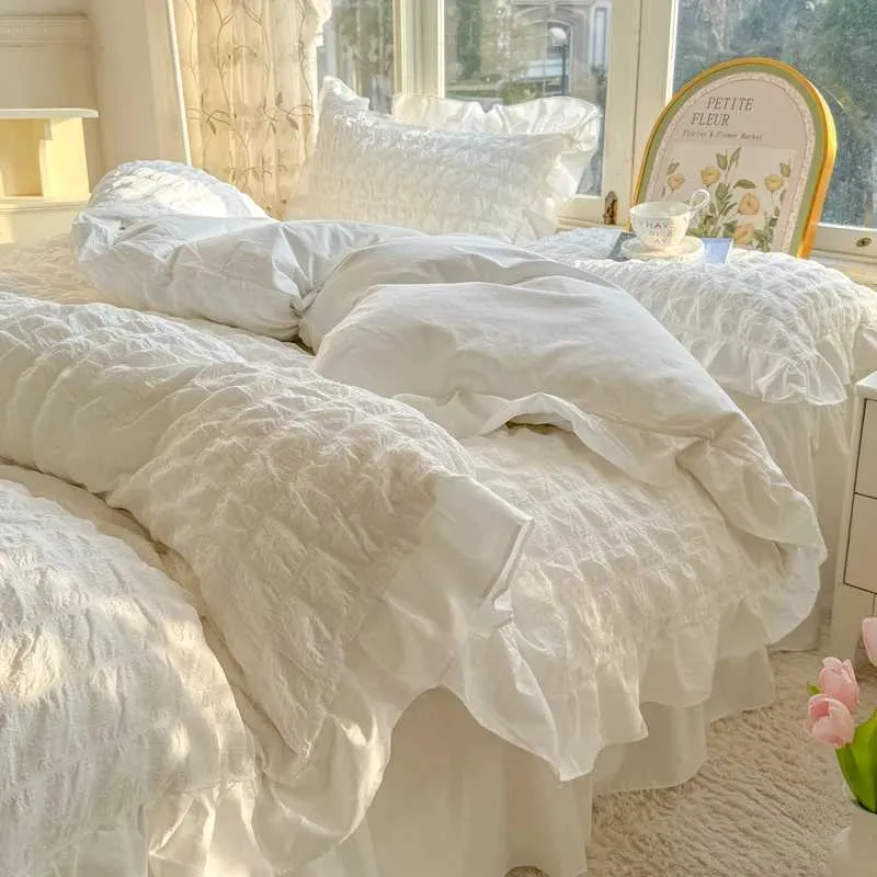 be3918d3-45bd-4c60-a1cf-553fbe8b6ac6.webp Princess Style Lace Ruffles Bedding Set Skin-friendly Soft Seersucker Duvet Cover Set Bed Sheet Or Bed Skirt Pillowcases - Image 1